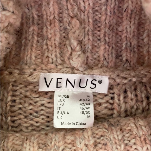 Sooo Cute Sweater! - Picture 4 of 5